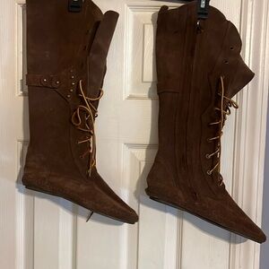 Moccasin Boots women’s size 10